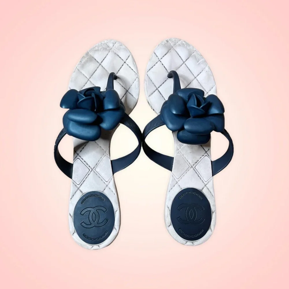 Chanel flower tong sandals (Sz 39) - Picture 5 of 5